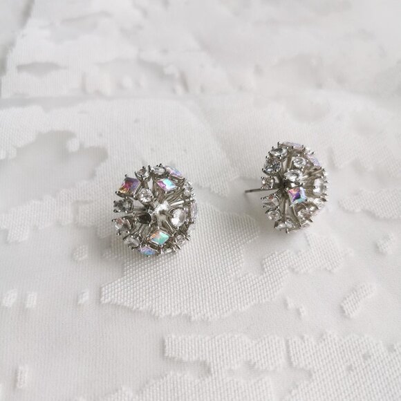 Kate Spade Beaming Bright Silver Stud Earrings Clear Crystal - Picture 2 of 3
